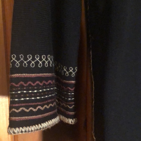 Lucky Brand Sweater - Picture 7 of 8